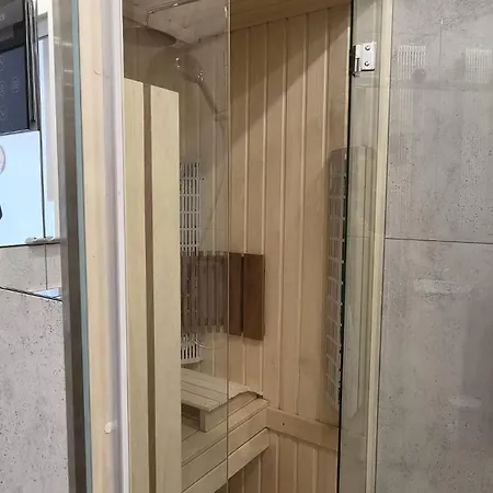 5 Zmysłów Z Tarasem I Ogrodem Apartamento